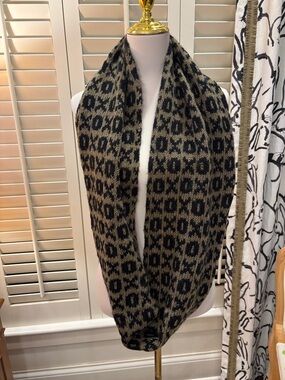 XOXO Print Knit Infinity Scarf in Black and Taupe